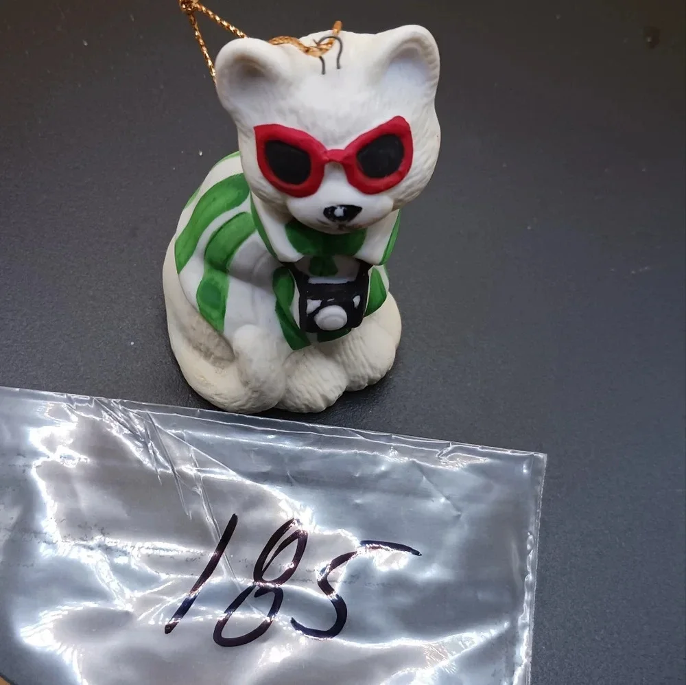 unbranded christmas ornament